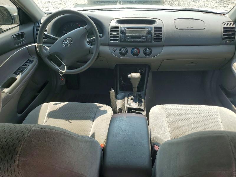 50612106 :رقم المزاد ، 4T1BE32KX4U843501 vin ، 2004 Toyota Camry مزاد بيع