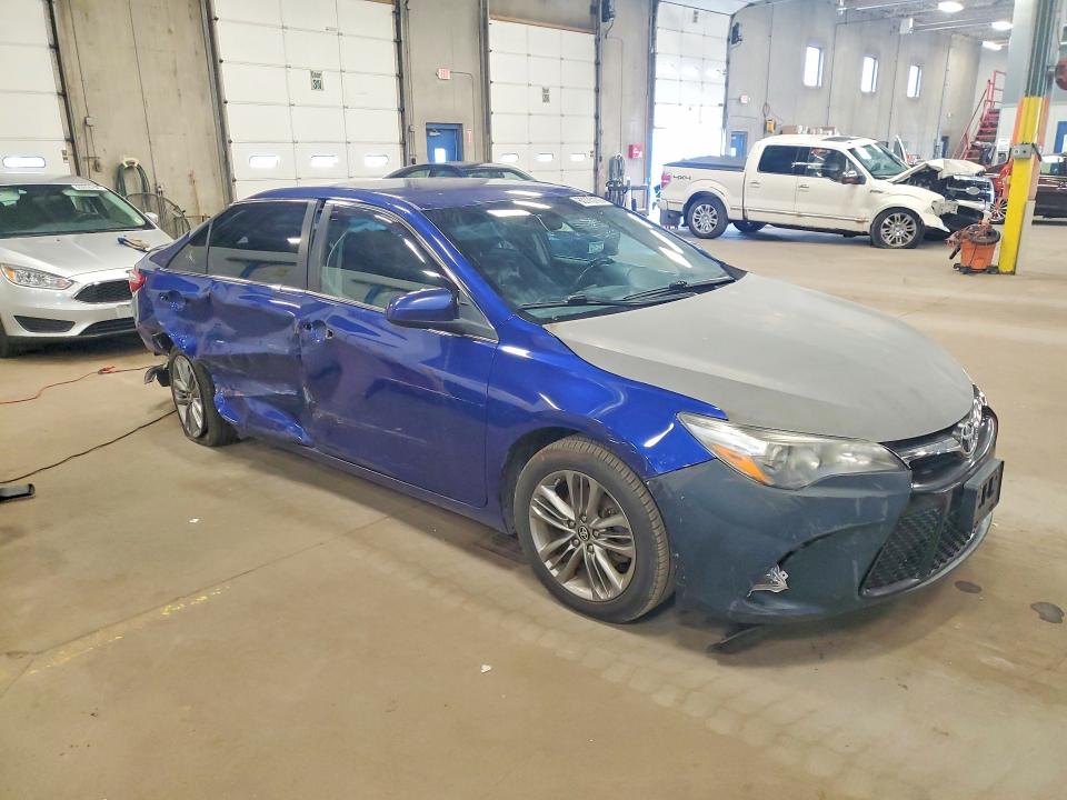 60775776 :رقم المزاد ، 4T1BF1FKXGU600013 vin ، 2016 Toyota Camry مزاد بيع