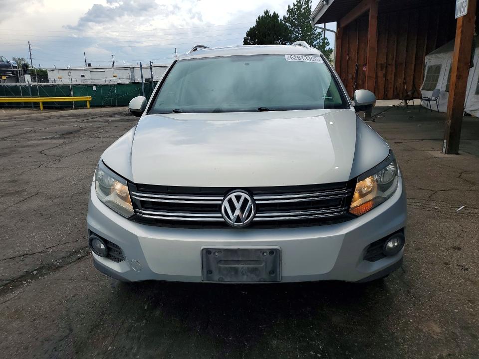 2013 Volkswagen Tiguan მანქანა იყიდება აუქციონზე, vin: WVGAV3AX3DW087734, აუქციონის ნომერი: 62613396