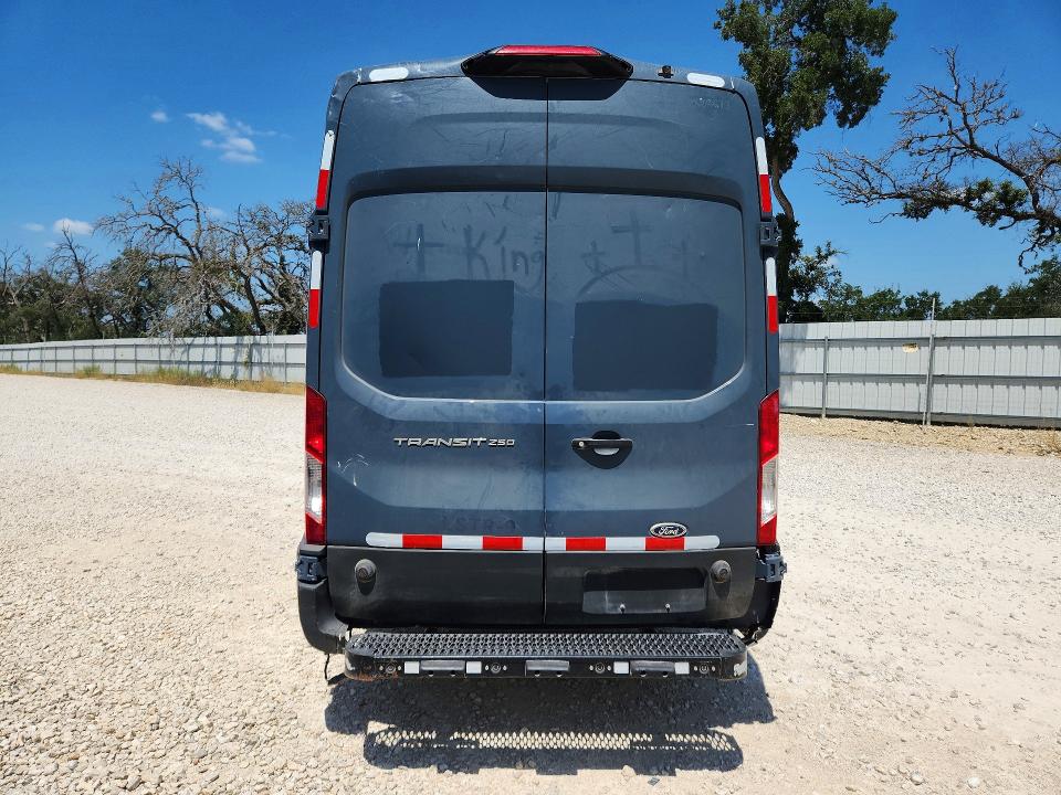 2020 Ford Transit მანქანა იყიდება აუქციონზე, vin: 1FTBR3X84LKB04186, აუქციონის ნომერი: 59745816