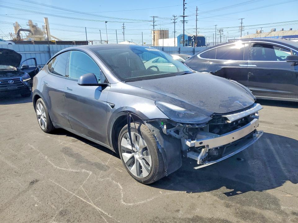 Продажа на аукционе авто 2023 Tesla Model Y, vin: 7SAYGDEEXPF924213, номер лота: 62510876
