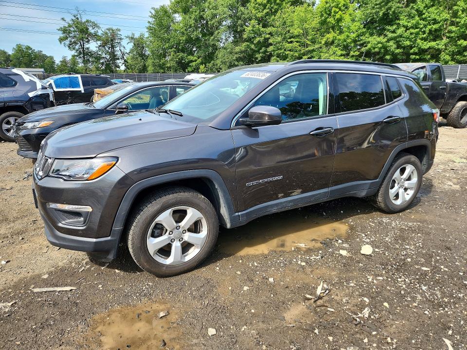 2017 Jeep Compass მანქანა იყიდება აუქციონზე, vin: 3C4NJDBBXHT674681, აუქციონის ნომერი: 62403636