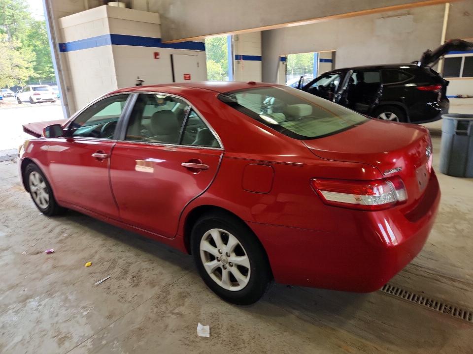 60826126 :رقم المزاد ، 4T4BF3EKXBR213005 vin ، 2011 Toyota Camry مزاد بيع