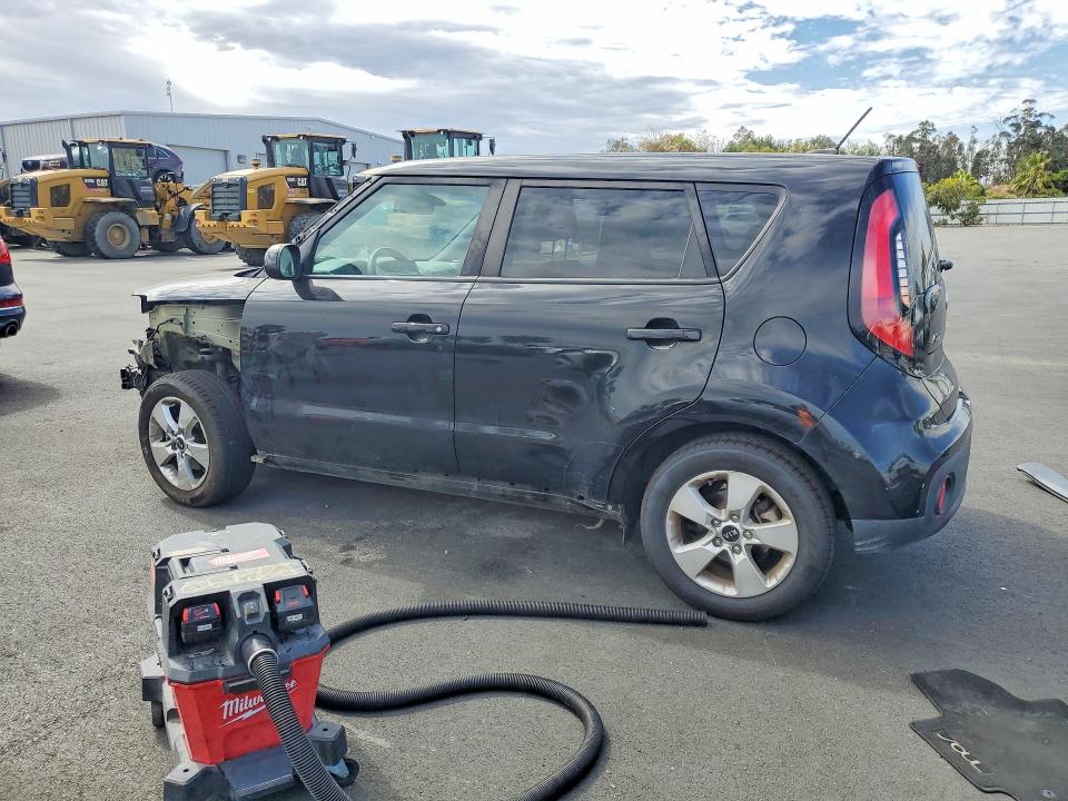 60814426 :رقم المزاد ، KNDJN2A26J7560003 vin ، 2018 Kia Soul مزاد بيع
