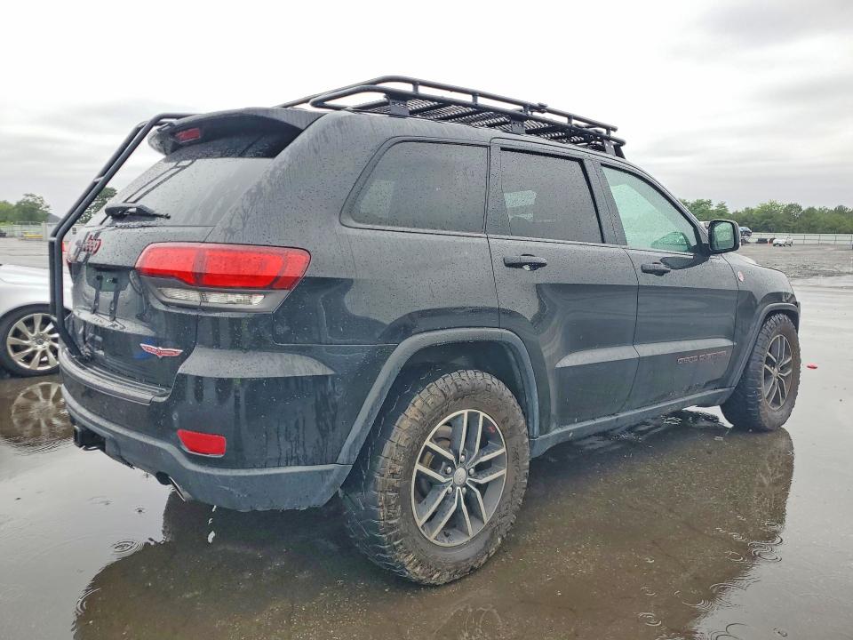 Продажа на аукционе авто 2018 Jeep Grand Cherokee, vin: 1C4RJFLT9JC105181, номер лота: 57862296