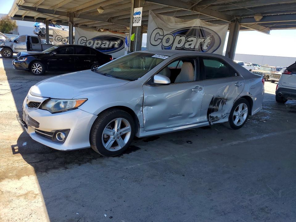 Продажа на аукционе авто 2014 Toyota Camry, vin: 4T1BF1FK5EU418068, номер лота: 63362536
