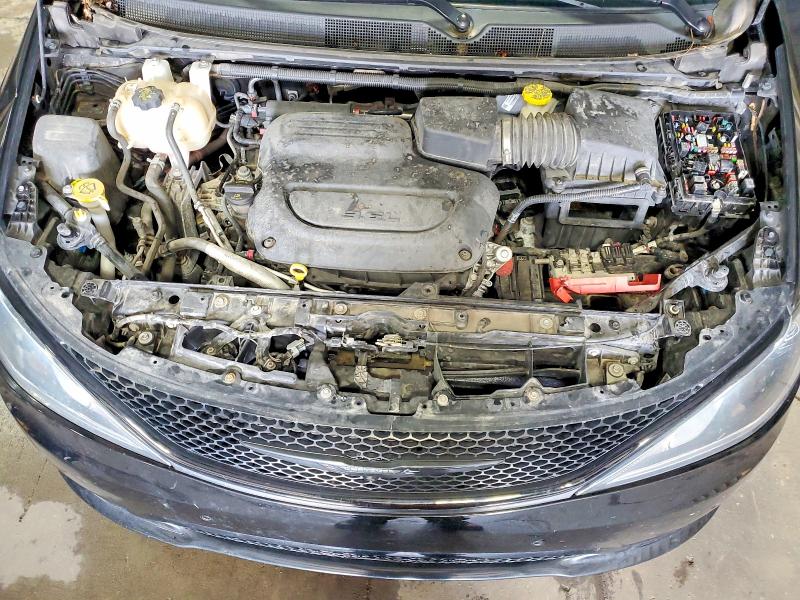 59847326 :رقم المزاد ، 2C4RC1EG1LR100046 vin ، 2020 Chrysler Pacifica مزاد بيع
