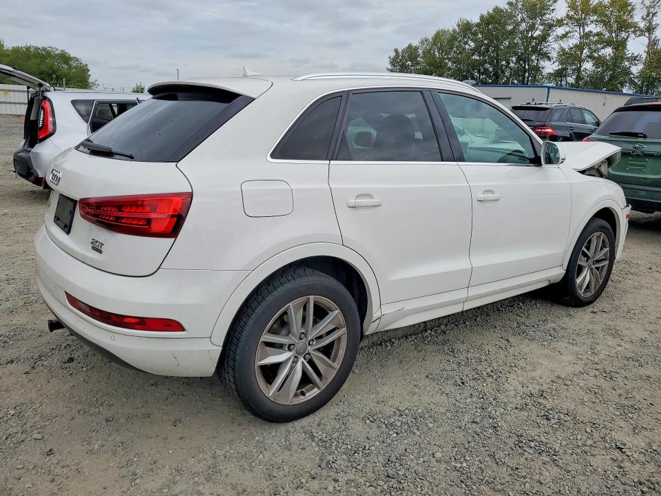 Продажа на аукционе авто 2016 Audi Q3, vin: WA1EFCFS2GR004386, номер лота: 61551746
