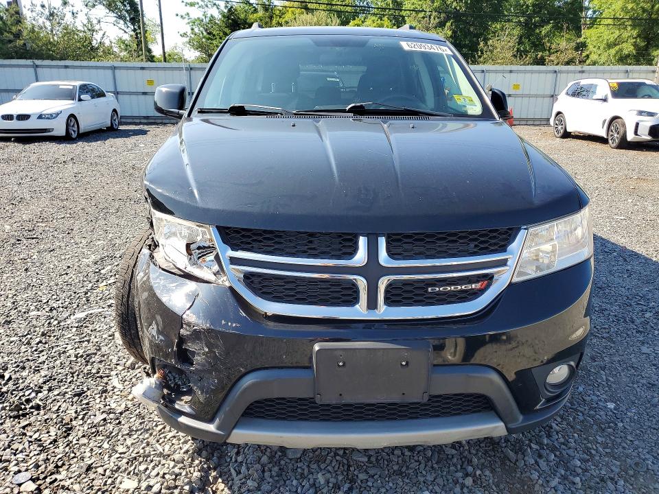 62093476 :رقم المزاد ، 3C4PDCBG8FT685942 vin ، 2015 Dodge Journey مزاد بيع
