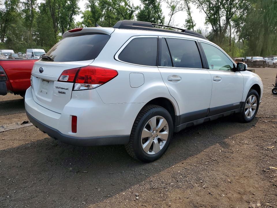 2011 Subaru Outback მანქანა იყიდება აუქციონზე, vin: 4S4BRDLC8B2323100, აუქციონის ნომერი: 60456386