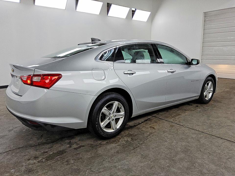 Продажа на аукционе авто 2020 Chevrolet Malibu, vin: 1G1ZC5ST4LF082585, номер лота: 62273366