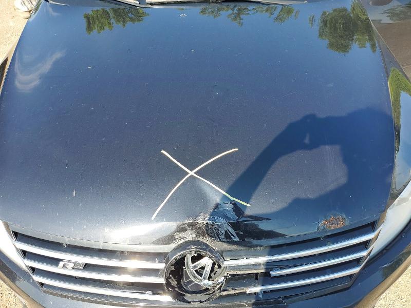 60594056 :رقم المزاد ، WVWEU7AN7HE505691 vin ، 2017 Volkswagen Cc مزاد بيع
