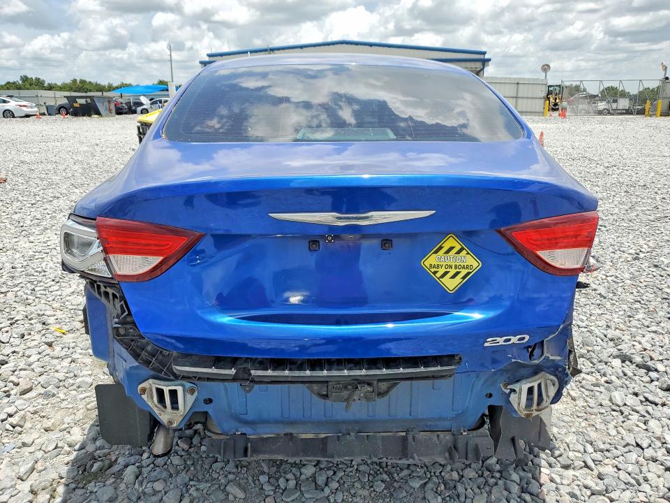 61532336 :رقم المزاد ، 1C3CCCAB6FN668942 vin ، 2015 Chrysler 200 مزاد بيع