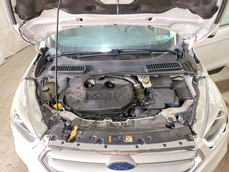 Продаж на аукціоні авто 2018 Ford Escape, vin: 1FMCU9J92JUB21279, номер лоту: 60452516