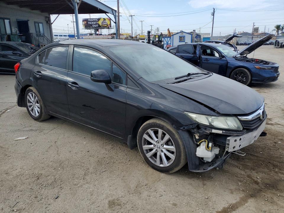 60836416 :رقم المزاد ، 2HGFB2F88CH305485 vin ، 2012 Honda Civic مزاد بيع