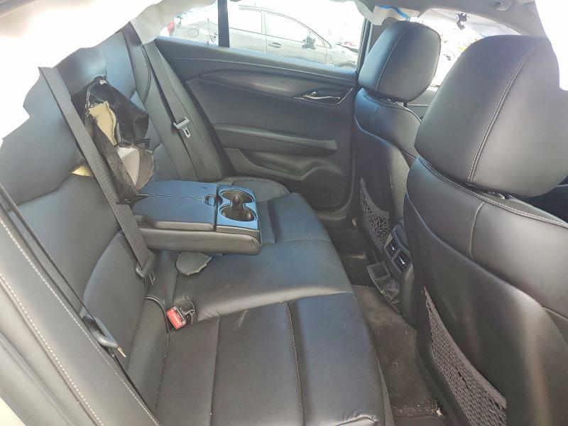 61187846 :رقم المزاد ، 1G6AG5RX6F0138621 vin ، 2015 Cadillac Ats مزاد بيع