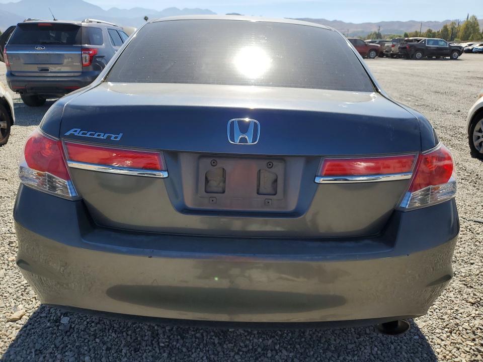 62638936 :رقم المزاد ، 1HGCP2F36BA040426 vin ، 2011 Honda Accord مزاد بيع
