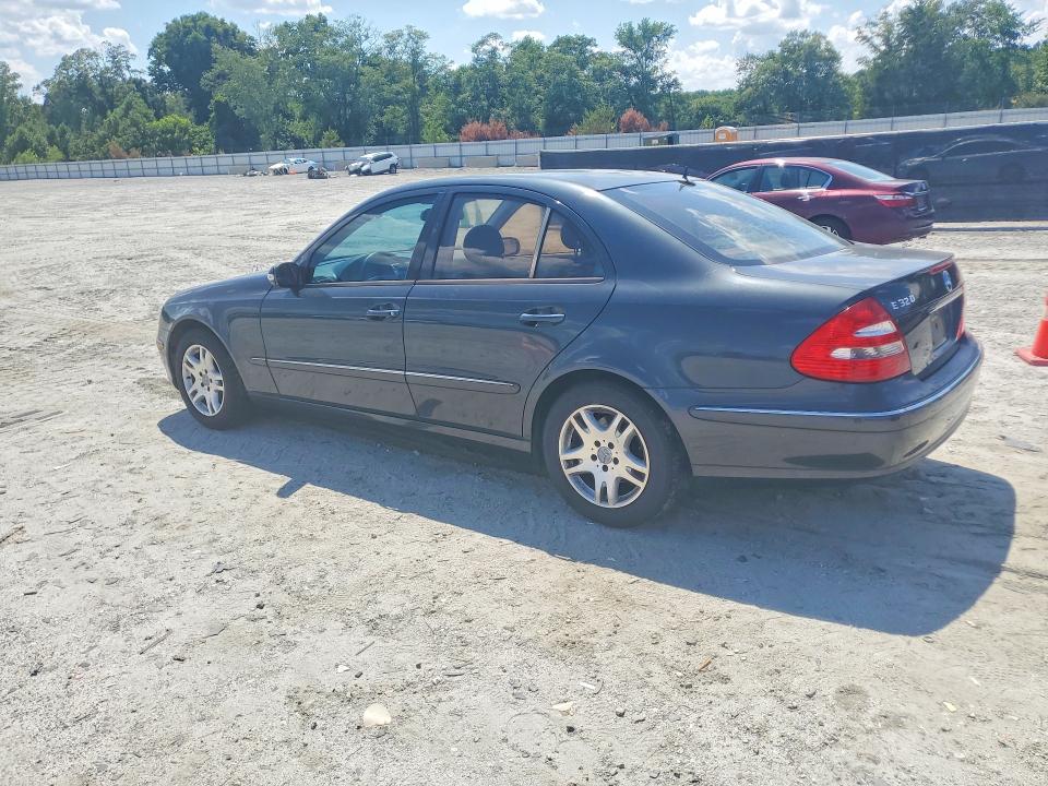 60299576 :رقم المزاد ، WDBUF65J64A488406 vin ، 2004 Mercedes-benz E مزاد بيع