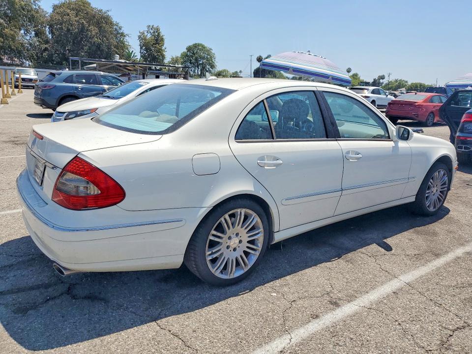 2008 Mercedes-benz E მანქანა იყიდება აუქციონზე, vin: WDBUF56X38B309610, აუქციონის ნომერი: 55993936
