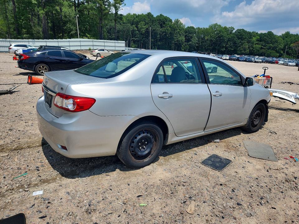 62877316 :رقم المزاد ، 2T1BU4EE2DC972672 vin ، 2013 Toyota Corolla مزاد بيع