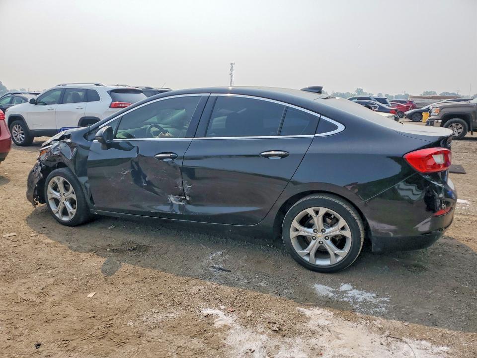 61349006 :رقم المزاد ، 1G1BF5SM5J7118910 vin ، 2018 Chevrolet Cruze مزاد بيع