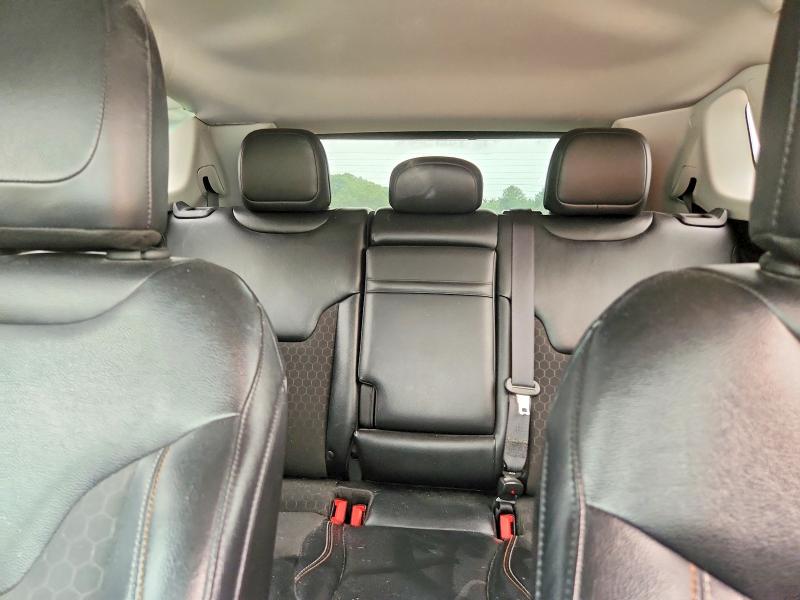 60738976 :رقم المزاد ، 3C4NJDBB0HT646520 vin ، 2017 Jeep Compass مزاد بيع