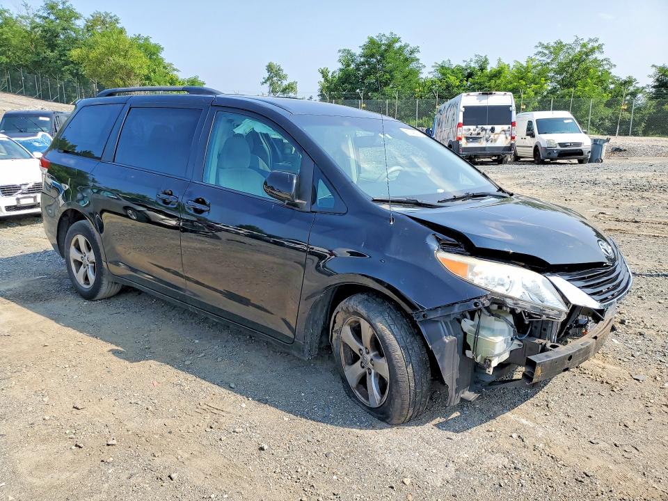 Aukcja sprzedaży 2014 Toyota Sienna, vin: 5TDKK3DC1ES491806, numer aukcji: 61743336