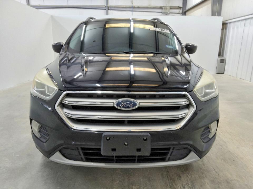 59082716 :رقم المزاد ، 1FMCU9G97HUE28674 vin ، 2017 Ford Escape مزاد بيع