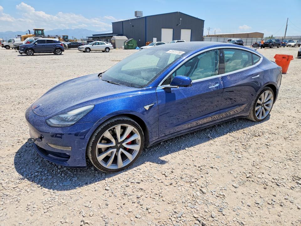 Продажа на аукционе авто 2019 Tesla Model 3, vin: 5YJ3E1EB6KF231701, номер лота: 61611756