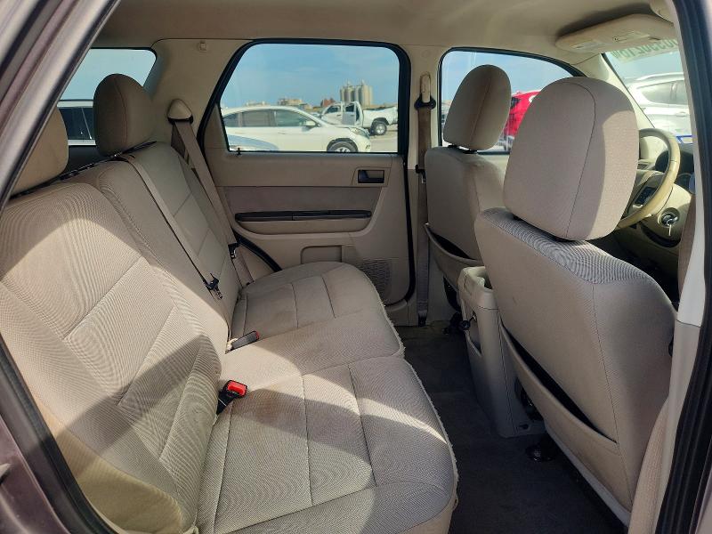 2010 Ford Escape მანქანა იყიდება აუქციონზე, vin: 1FMCU0DG2AKC42685, აუქციონის ნომერი: 60990216