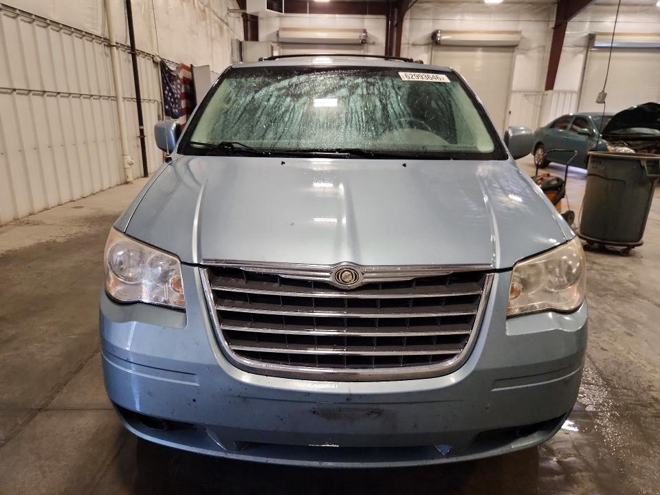 62993646 :رقم المزاد ، 2A8HR54189R528499 vin ، 2009 Chrysler Town & Country مزاد بيع