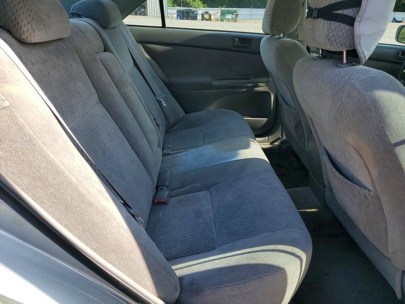61965096 :رقم المزاد ، 4T1BE32K14U340729 vin ، 2004 Toyota Camry مزاد بيع