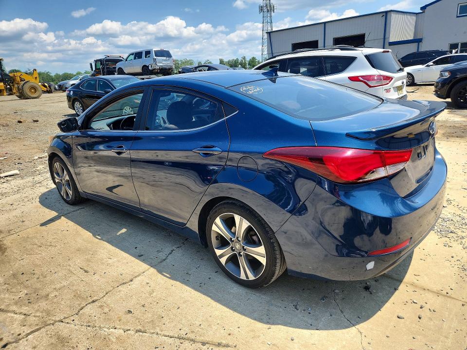60661246 :رقم المزاد ، KMHDH4AH7FU422270 vin ، 2015 Hyundai Elantra مزاد بيع