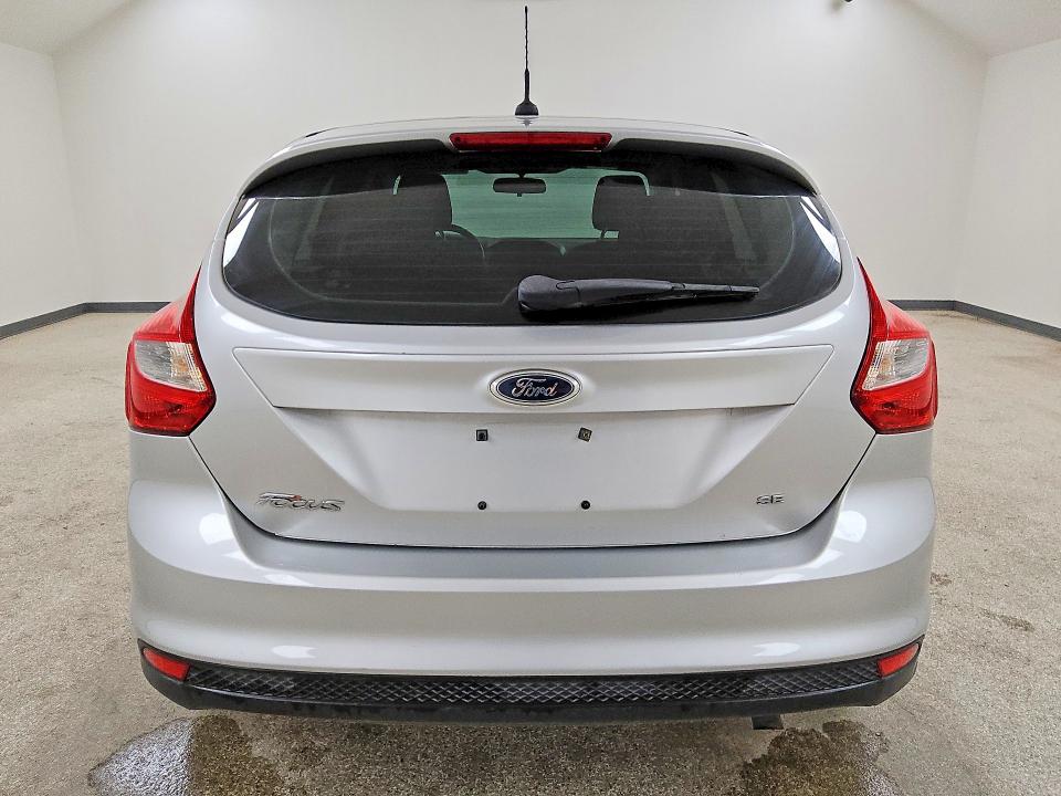 61048406 :رقم المزاد ، 1FAHP3K28CL321565 vin ، 2012 Ford Focus مزاد بيع