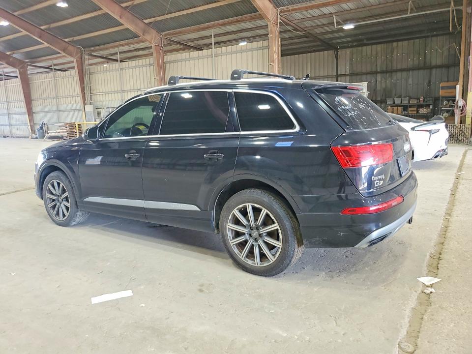 62892146 :رقم المزاد ، WA1LAAF75HD012275 vin ، 2017 Audi Q7 مزاد بيع