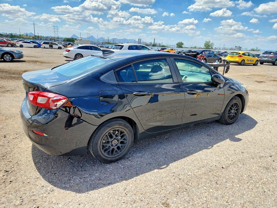 2017 Chevrolet Cruze მანქანა იყიდება აუქციონზე, vin: 1G1BC5SM8H7163763, აუქციონის ნომერი: 61633086