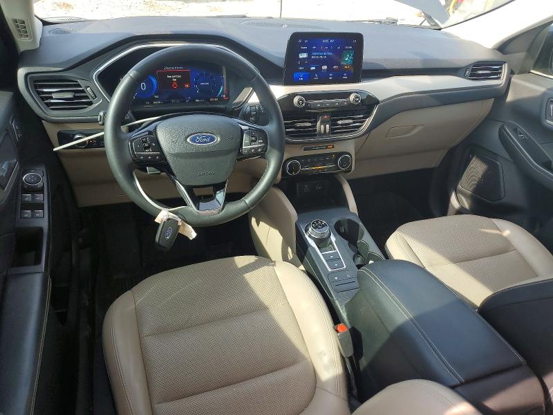 60365846 :رقم المزاد ، 1FMCU0H66NUA90079 vin ، 2022 Ford Escape مزاد بيع