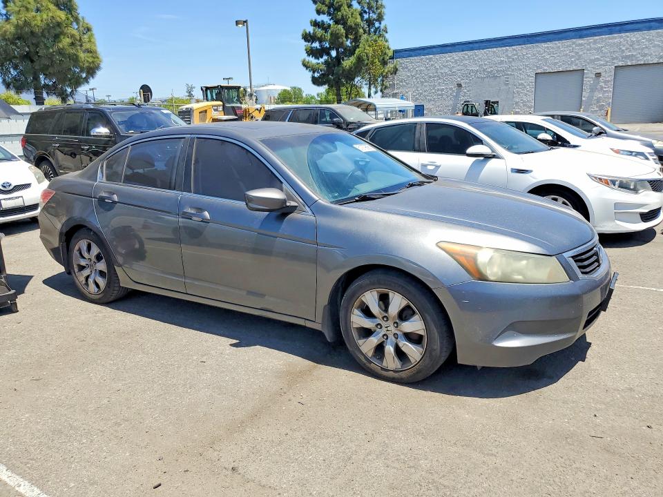 Auction sale of the 2010 Honda Accord, vin: 1HGCP2F84AA048017, lot number: 61979666