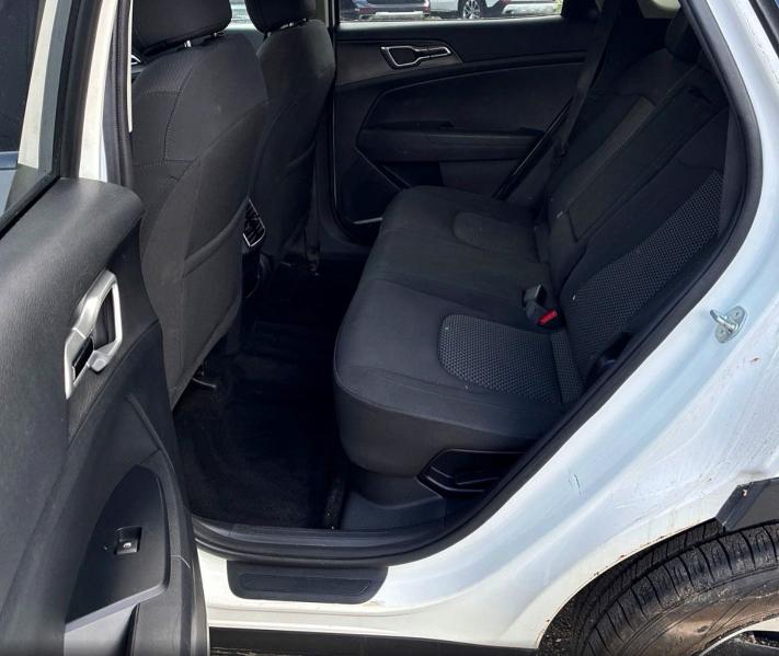 Продажа на аукционе авто 2023 Kia Sportage Hybrid, vin: KNDPUCAG1P7101680, номер лота: 61455966