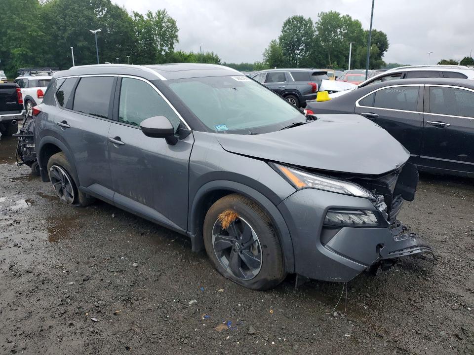 58603186 :رقم المزاد ، 5N1BT3BB2RC729043 vin ، 2024 Nissan Rogue مزاد بيع