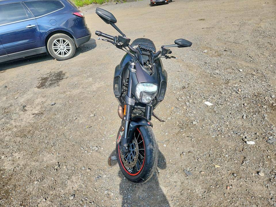Aukcja sprzedaży 2015 Ducati Diavel, vin: ZDM13BSW7FB022099, numer aukcji: 59582626