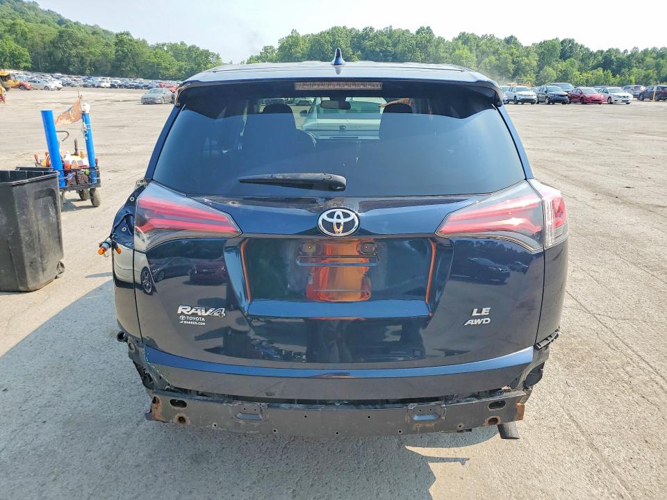 61049796 :رقم المزاد ، JTMBFREV4JJ747645 vin ، 2018 Toyota Rav4 مزاد بيع