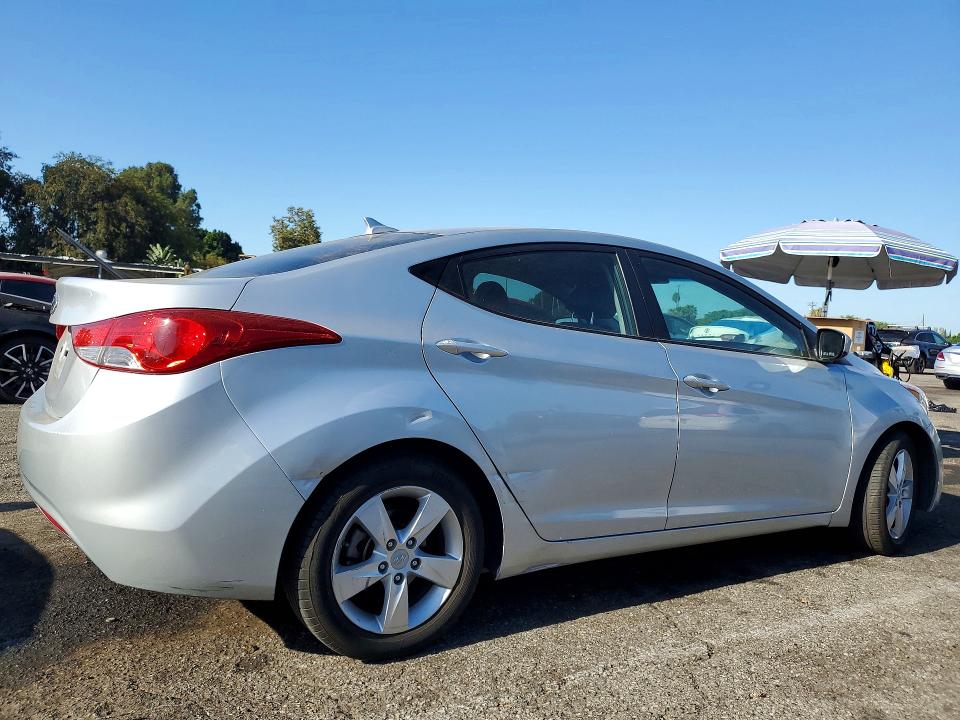 2013 Hyundai Elantra მანქანა იყიდება აუქციონზე, vin: 5NPDH4AE7DH311171, აუქციონის ნომერი: 61421716