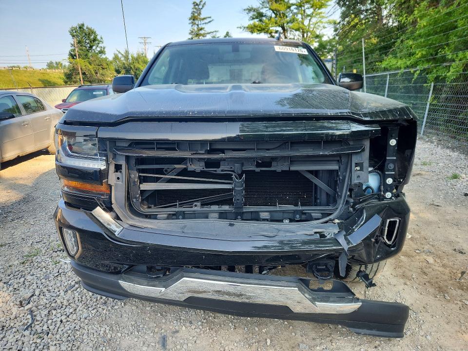 Продажа на аукционе авто 2018 Chevrolet Silverado, vin: 3GCUKREC0JG300816, номер лота: 60916126