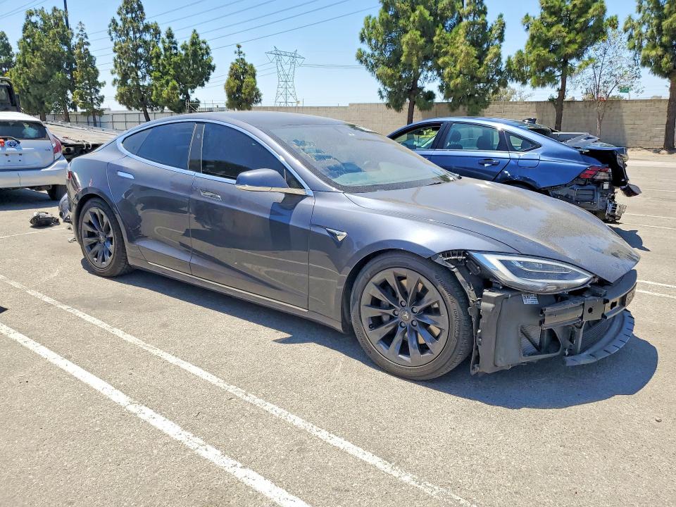 2020 Tesla Model S მანქანა იყიდება აუქციონზე, vin: 5YJSA1E2XLF397034, აუქციონის ნომერი: 62709626