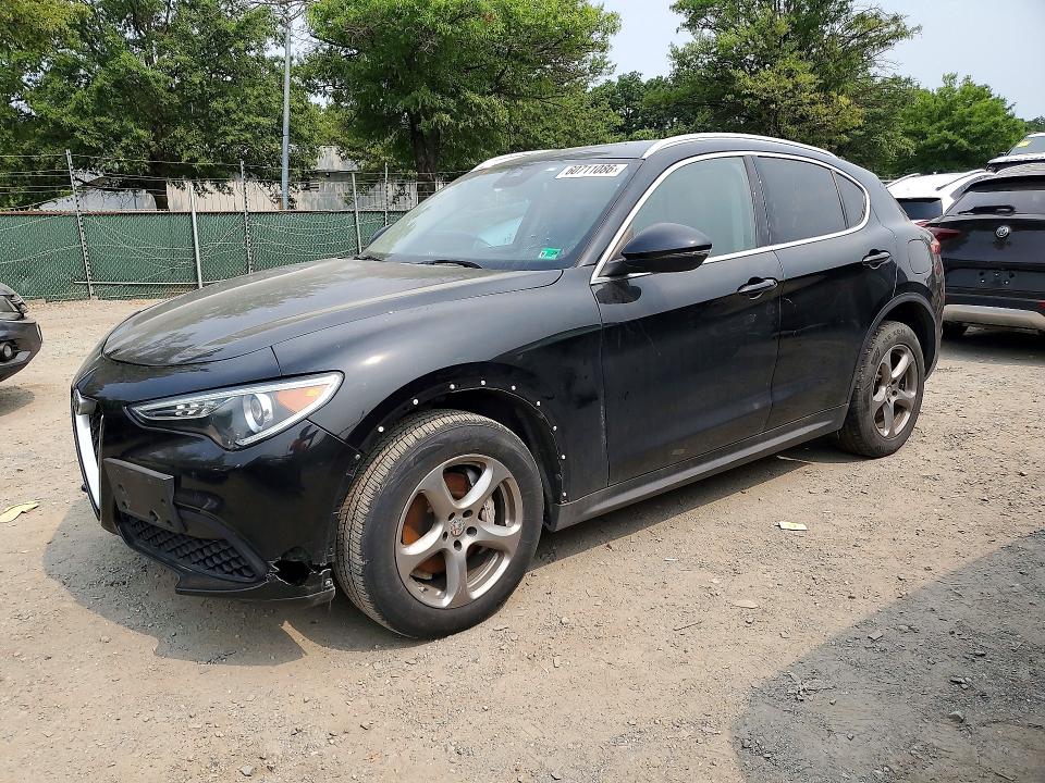 60711086 :رقم المزاد ، ZASPAKAN1M7D11913 vin ، 2021 Alfa Romeo Stelvio مزاد بيع