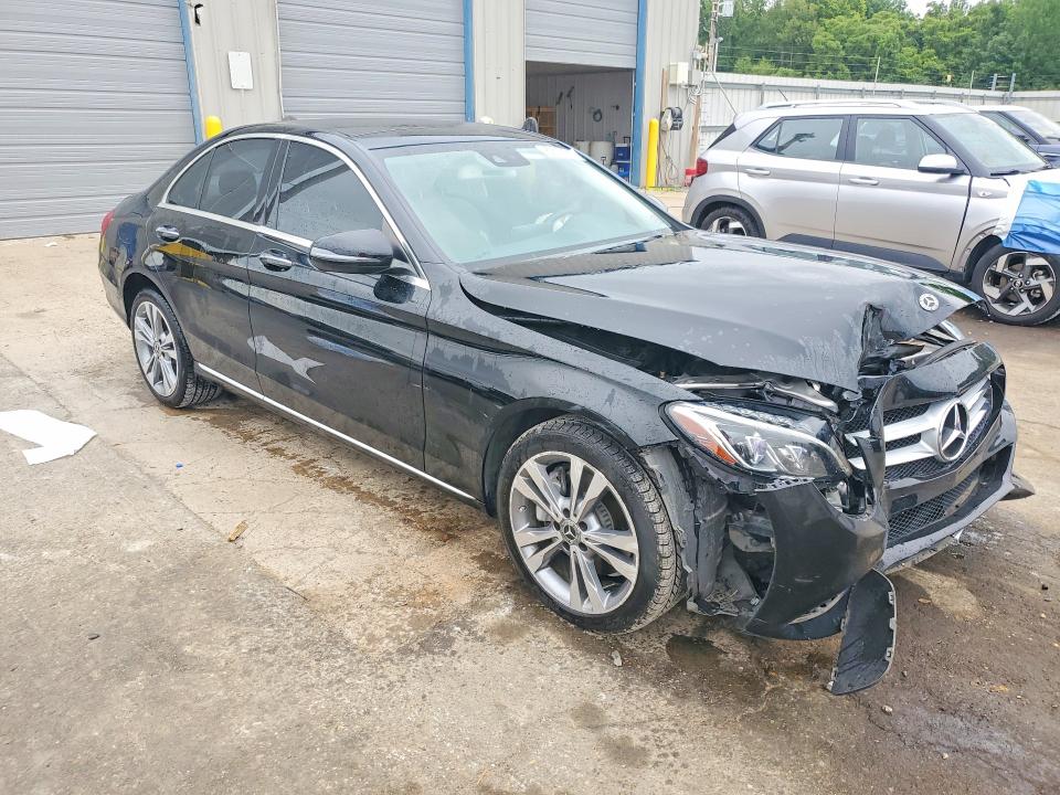 Продаж на аукціоні авто 2018 Mercedes-benz C, vin: 55SWF4KB2JU259606, номер лоту: 62071916