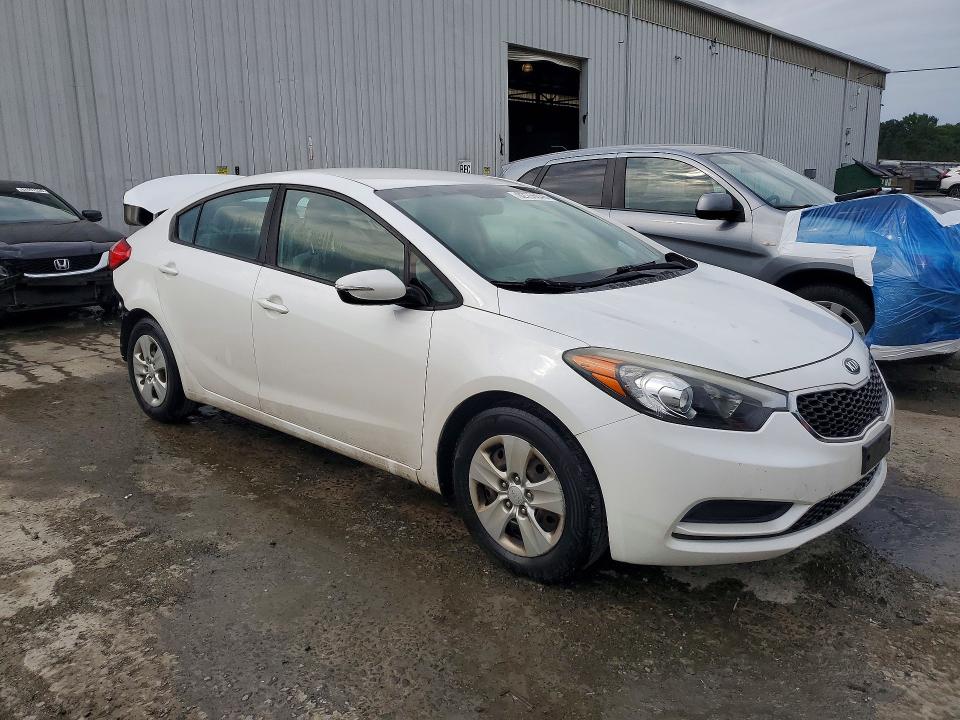 2016 Kia Forte მანქანა იყიდება აუქციონზე, vin: KNAFX4A6XG5535900, აუქციონის ნომერი: 62756646