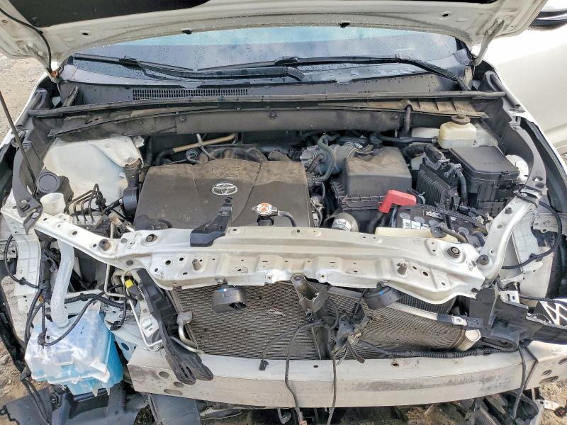 Продаж на аукціоні авто 2018 Toyota Highlander, vin: 5TDKZRFH9JS286316, номер лоту: 61899636