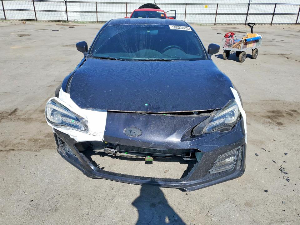 59029516 :رقم المزاد ، JF1ZCAC18H8600471 vin ، 2017 Subaru Brz مزاد بيع